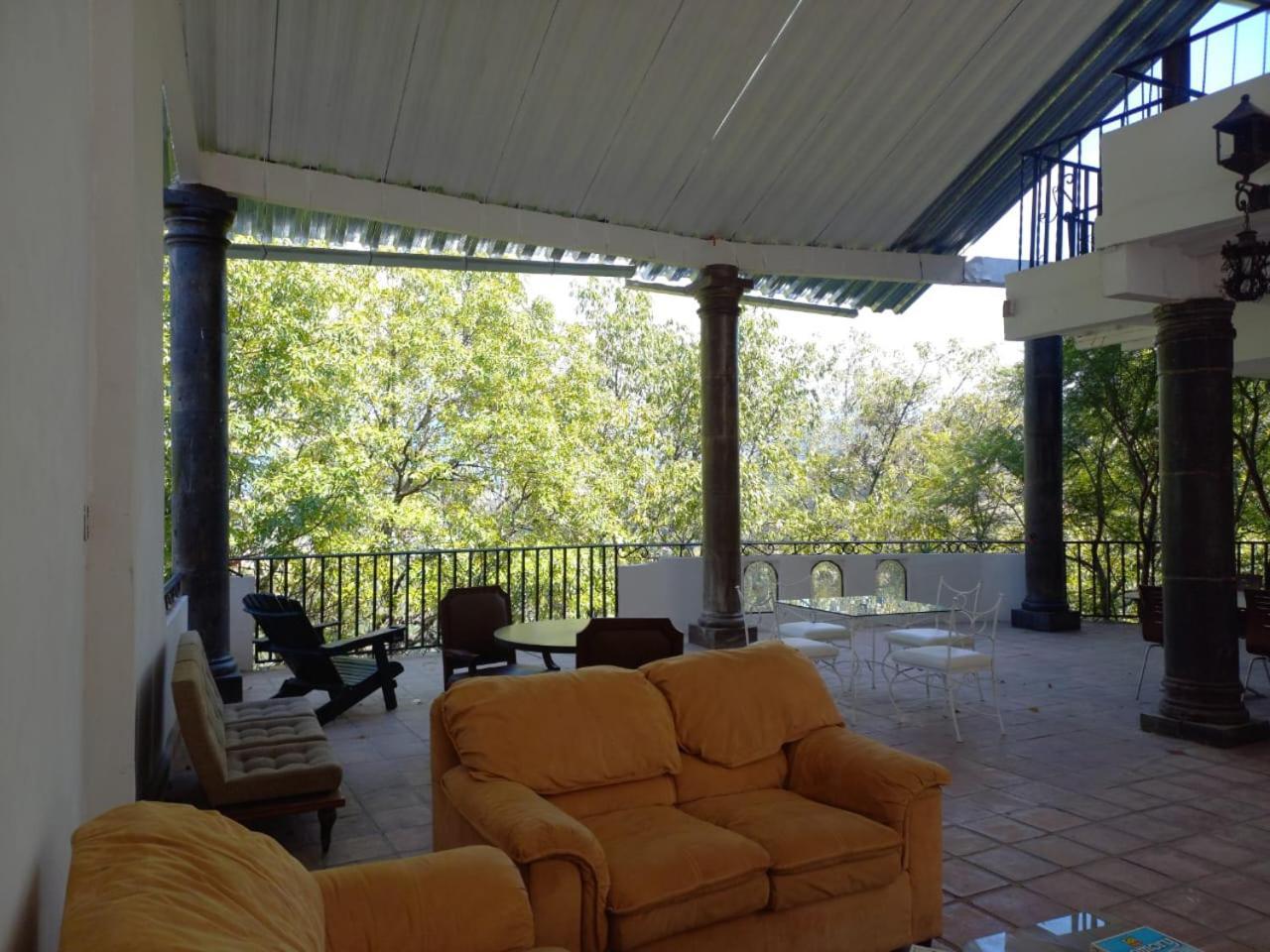 Solache Inn Zitácuaro エクステリア 写真